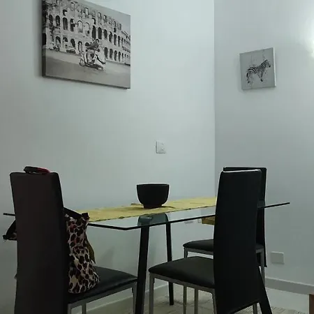 Apartment Fabulous 2-bedroom Right On The Of Crstianos Arona (Tenerife)