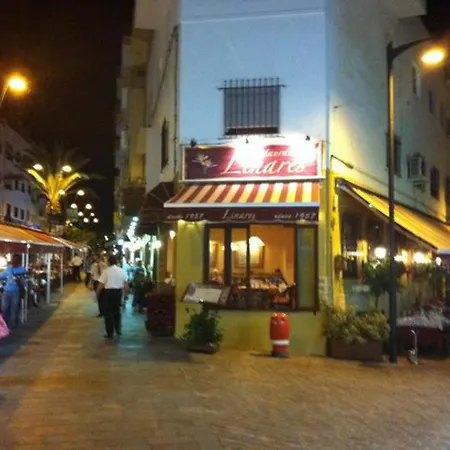Fabulous 2-bedroom Right On The Of Crstianos 아로나